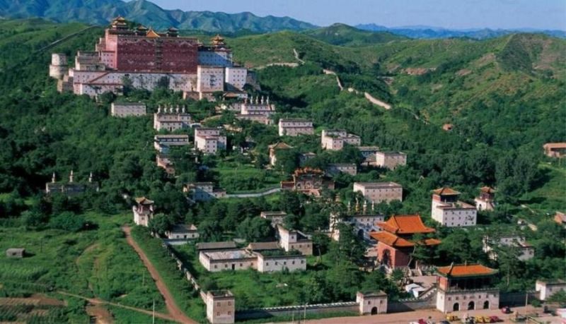 承德避暑山庄及周围寺庙